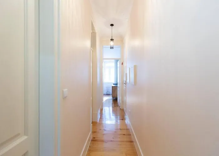 Ola - Campo Pequeno Apartment *