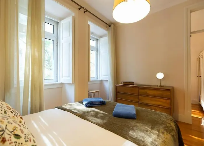 Ola - Campo Pequeno Apartment